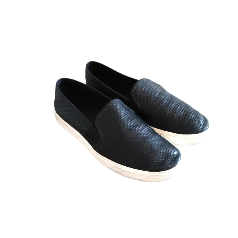 Vince Blair Leather Slip On Sneakers